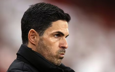 Arsenal khốn đốn, HLV Arteta phải cầu viện tài năng tuổi 16