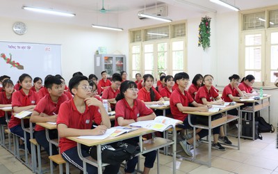 Thiếu trường, thiếu lớp: Nghịch lý tranh giành suất học trường công, trường tư lại "khát" học sinh