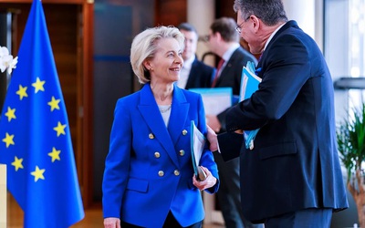 Bà Ursula von der Leyen tiếp tục đề xuất thỏa thuận “không thuế đối ứng”