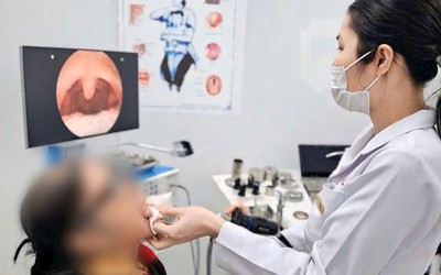 Ho kéo dài, đi khám, cụ bà 79 tuổi bất ngờ trước thông báo của bác sĩ