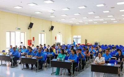 Công đoàn các khu công nghiệp tỉnh Bình Phước tuyên dương 14 tập thể, 40 cá nhân