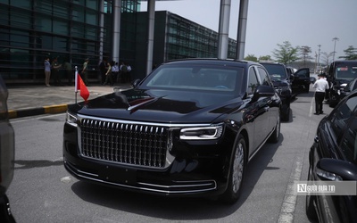 Cận cảnh xe limousine chuyên chở nhà lãnh đạo Trung Quốc Tập Cận Bình thăm Việt Nam