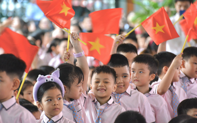 Bản tin 16/4: Chi tiết lịch nghỉ lễ 30/4 và 1/5 của học sinh cả nước