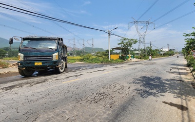 Đà Nẵng: Xe quá tải "phá rào" tràn vào tuyến ĐH2
