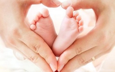 Theo quy định mới nhất, nhận con nuôi dưới 6 tháng tuổi có được hưởng chế độ thai sản?