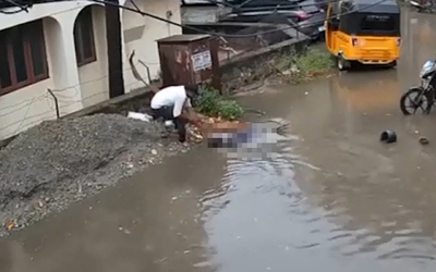 Người đàn ông liều mạng cứu cậu bé bị điện giật trên phố