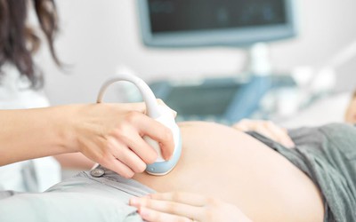 Siêu âm cho thai phụ 25 tuổi, bác sĩ sốc nặng khi nhìn kết quả