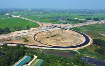 Diện mạo cao tốc Bắc - Nam đoạn qua Hà Tĩnh trước ngày khai thác tuyến chính