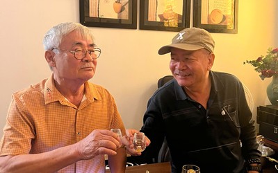 Những cuộc "chơi" tháng Tư của người không chịu già