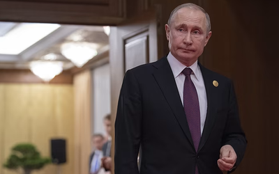 Giá dầu Nga xuống thấp hơn trần giá G7, Điện Kremlin có cần lo lắng?