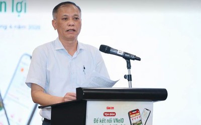 Khám chữa bệnh bảo hiểm y tế chỉ cần mang điện thoại cài VNeID