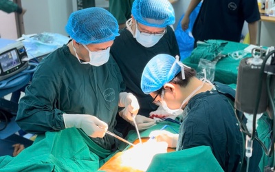 Đi khám định kỳ, cô gái bất ngờ phát hiện khối u 6cm trong tuỵ