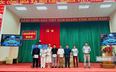 Cán bộ ứng dụng trí tuệ nhân tạo để phục vụ người dân hiệu quả hơn