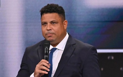 Người hâm mộ chỉ trích Ronaldo "béo" vì điều này