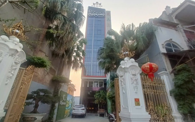 18 cô gái bị chủ quán karaoke và massage ở Bắc Giang "giam lỏng"