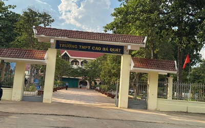 Diễn biến mới vụ nhiều học sinh lớp 12 xin nghỉ học, bảo lưu kết quả
