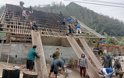 Xoá nhà tạm, dột nát: Không chỉ xây nhà, mà giúp dân thoát nghèo bền vững