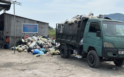 Hà Tĩnh: Hợp tác xã tự ý đốt rác gây ô nhiễm môi trường