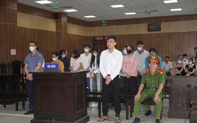 Giám đốc văn phòng đăng ký đất đai và 43 thuộc cấp ở Thanh Hóa lĩnh án