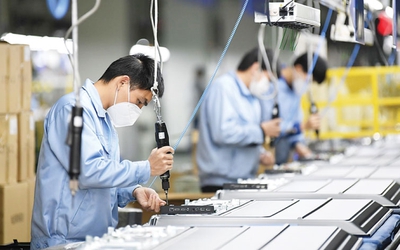 Chấn chỉnh thái độ phục vụ trong cơ quan hành chính, xử lý nghiêm hành vi nhũng nhiễu doanh nghiệp