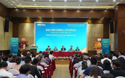 ĐẠI HỘI CỔ ĐÔNG ABBANK NĂM 2024: Đẩy mạnh Dự án Làm mới Chiến lược Ngân hàng và các công tác chuyển đổi