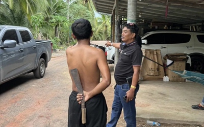 Yêu cầu khách trả tiền hàng, nam shipper bị chém vào mặt