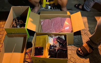 Khởi tố 5 đối tượng mua bán hơn 30.000 viên ma túy tổng hợp