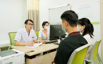 Biết chồng mắc bệnh hiếm khó có con, người vợ vẫn quyết cưới và cái kết