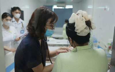 Bản tin 22/5: Số ca Covid-19 tăng trở lại, người dân cần chủ động phòng bệnh