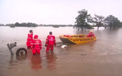 Mưa lớn gây ngập lụt nghiêm trọng ở Úc, người dân phải sơ tán khẩn cấp