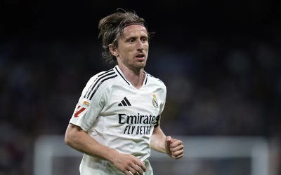 Modric có động thái bất ngờ sau khi xác nhận sẽ rời Real Madrid