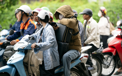 Không khí lạnh "ghé thăm" miền Bắc giữa mùa hè, thời tiết thay đổi bất ngờ