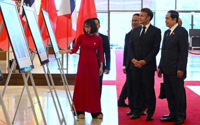 Chủ tịch Quốc hội Trần Thanh Mẫn hội kiến Tổng thống Pháp Macron