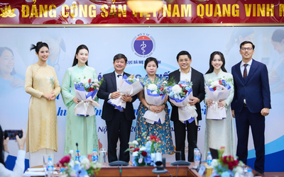 Vitamin D3K2 và vai trò trong phát triển xương sớm được nhấn mạnh tại chiến dịch chăm sóc mẹ và bé