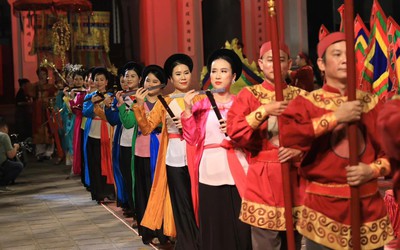 Tour đêm thứ 5 của Hà Nội: Hành trình khám phá linh hồn Thăng Long cổ kính