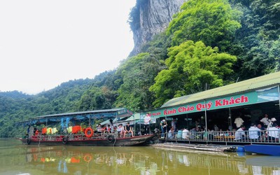 “Hạt sạn” cản trở phát triển du lịch - Kỳ 1: Điểm đến thơ mộng ở miền Tây xứ Nghệ bị "bóp méo"
