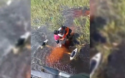 Máy bay rơi xuống đầm lầy toàn cá sấu, 5 hành khách sống sót kỳ diệu