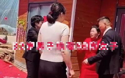 Con trai 32 tuổi lén lút lấy vợ 52 tuổi, mẹ tức giận đến phá đám cưới