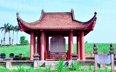Lăng mộ vua Lê Túc Tông bị kẻ xấu xâm phạm tìm cổ vật