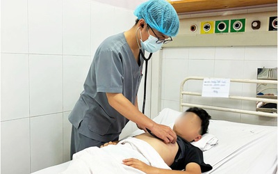 Ngủ li bì hai ngày, cháu bé 13 tuổi nhập viện khẩn cấp