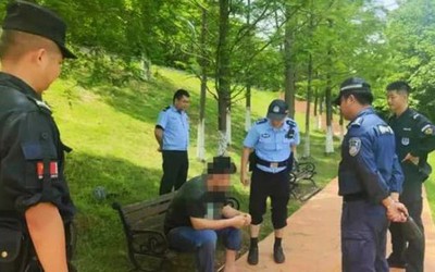 Đọc đơn hàng với dòng ghi chú lạ, chủ quán và nhân viên "lo sốt vó"