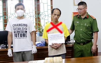 Lai Châu: Bắt quả tang đối tượng vận chuyển 8 bánh ma túy