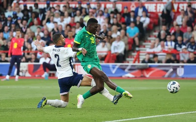 Anh thua sốc Senegal 1-3, HLV Thomas Tuchel đối mặt áp lực lớn