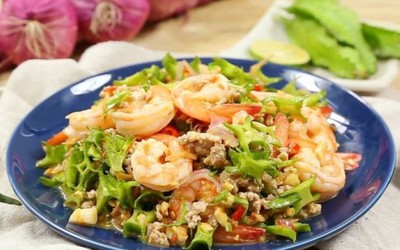 Thứ từng là thức ăn cho lợn bỗng hóa "vàng xanh", giá 1 triệu/kg vẫn "cháy hàng"