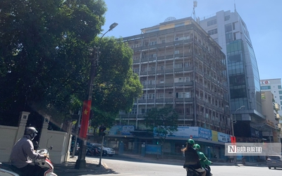 Loạt chung cư cũ chằng chịt dây điện, bịt kín lối thoát ở Tp.HCM sắp "lột xác"