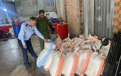 Thu giữ hơn 1,1 tấn hạt đác không rõ nguồn gốc