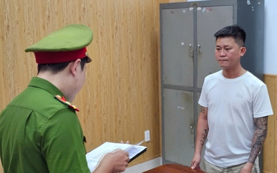 Bắt đối tượng cầm đầu đường dây cá độ bóng đá trên 2.000 tỷ đồng