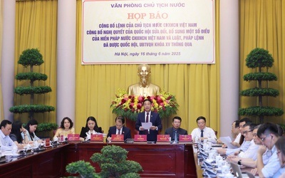 Công bố Lệnh của Chủ tịch nước về Hiến pháp sửa đổi