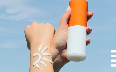 Nữ sinh Hà Nội "cháy da" vì tin lời quảng cáo kem chống nắng giá rẻ trên mạng