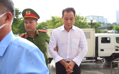 Vì tình nghĩa anh em 20 năm, Chủ tịch Phúc Sơn cho cựu Phó Bí thư Vĩnh Phúc 500.000 USD và 5 tỷ đồng